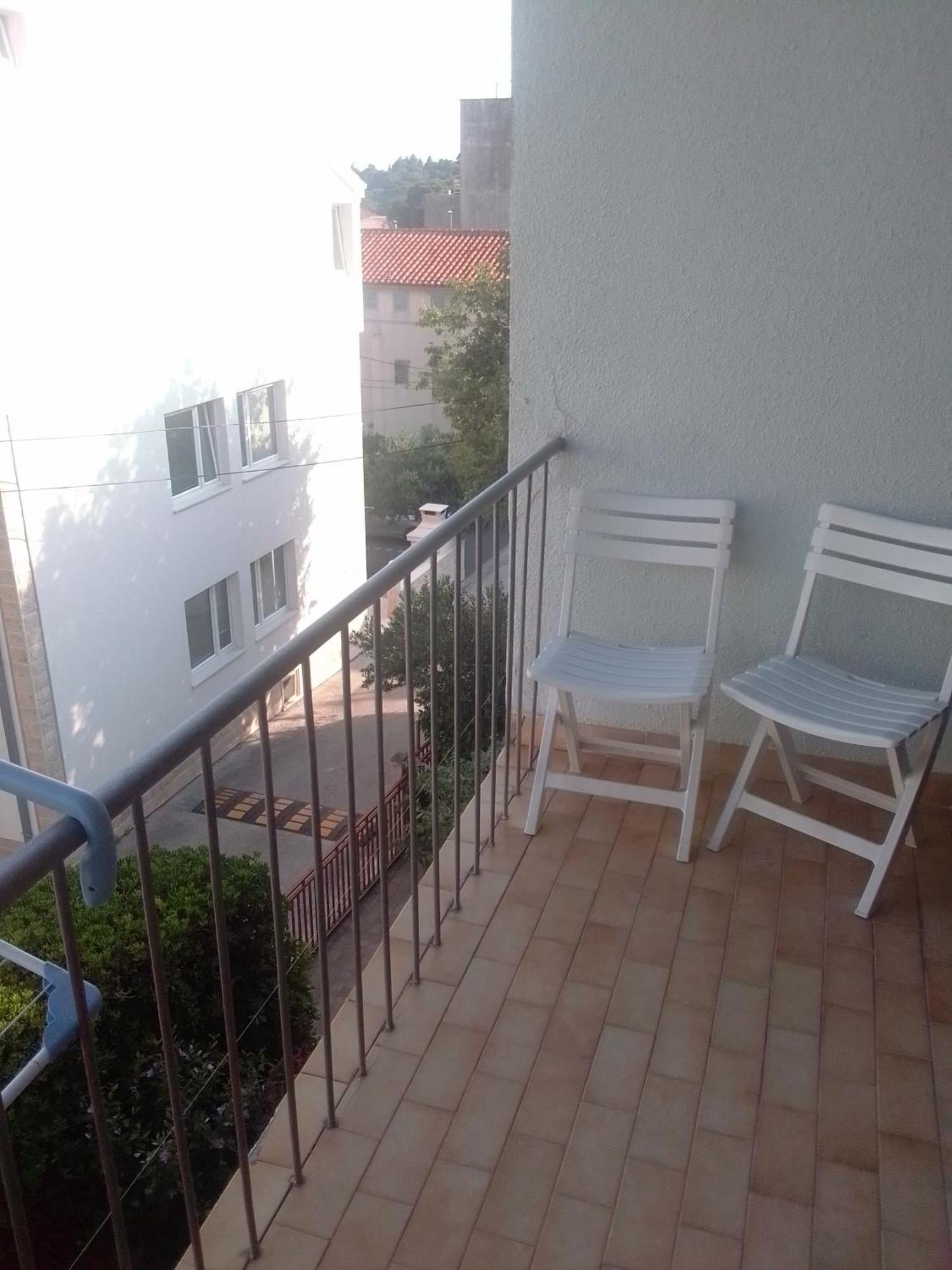 Near The Ines Apartment Makarska